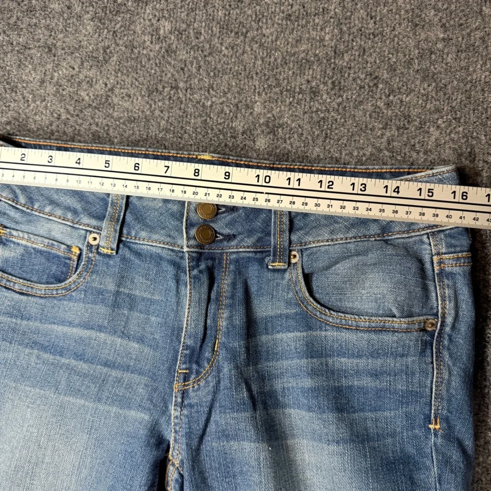 American Eagle Artist Crop Stretch Jeans 10 Medium Wash Mid Rise Cropped Womens